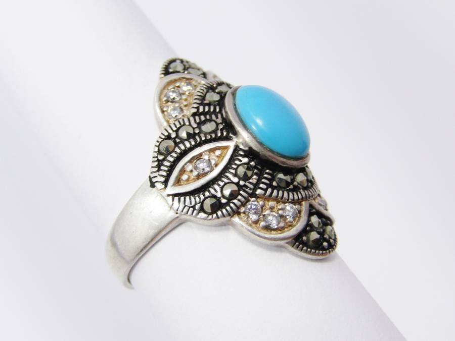A Stunning Blue Stone Marcasite Ring in Sterling Silver