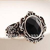 EXCLUSIVE WHITE GOLD PLATED ZIRCON RING SIZE 7