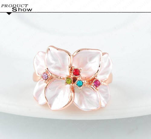 ROSE GOLD COLOR AUSTRIAN CRYSTAL FLOWER RING SIZE US 7.5