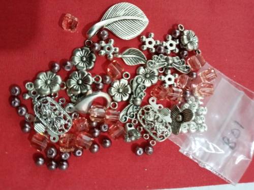 MIX AND MATCH JEWELERY MAKING NR23