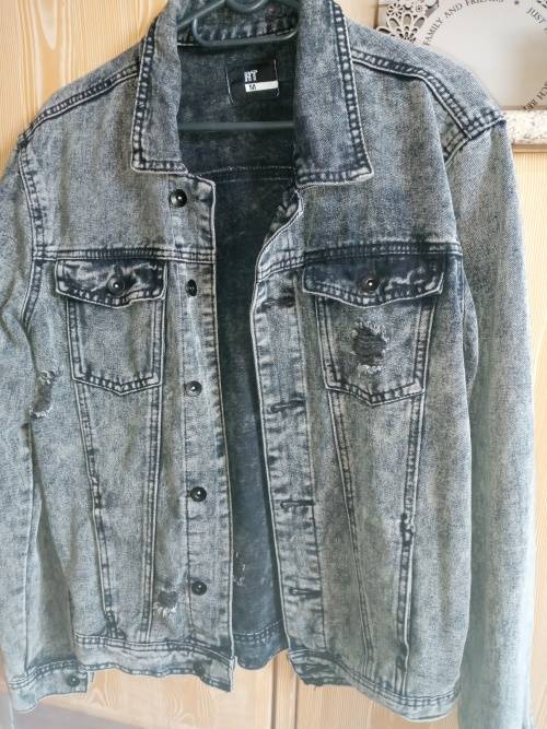 RT GREY JEAN JACKET MEN'S SIZE MEDIUM