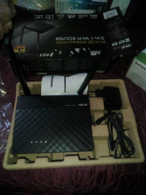 ASUS RT-N12E N300 WIFI ROUTER