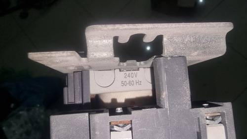MCE D4011 CONTACTOR