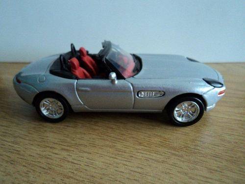 New Ray - BMW Z8.