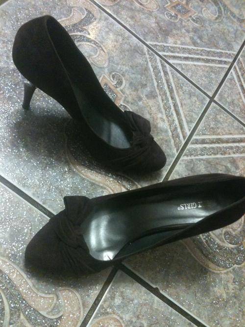 STUNNING SUEDE CHOCOLATE BROWN HEELS AT INCREDIBLE PRICE