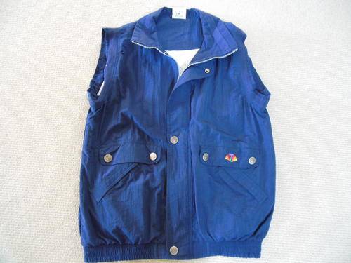 SLEEVELESS JACKET - BODY WARMER