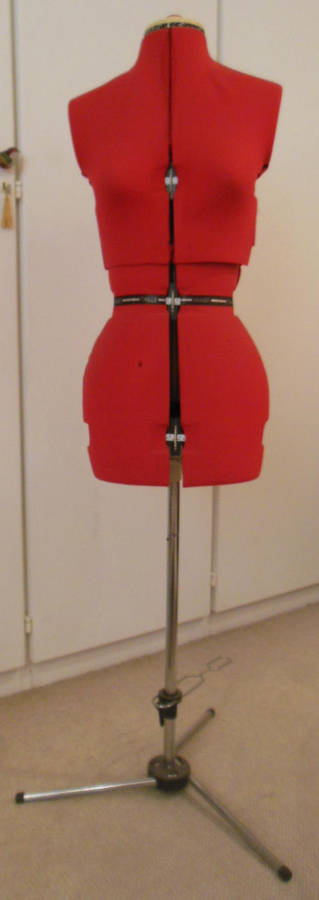 DRESSMAKER'S DUMMY