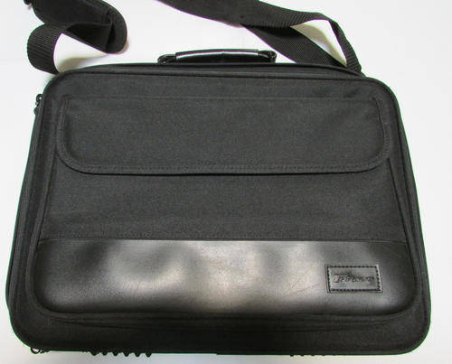 TARGUS LAPTOP BAG WITH SHOULDER STRAP - AS NEW