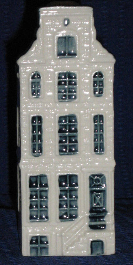 KLM BLUE DELFT'S HOUSE NO 68 - SEALED BUT NO LIQUID