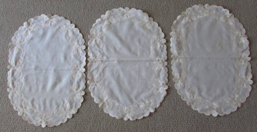 3 BEIGE OVAL EMBROIDERED  DOILIES