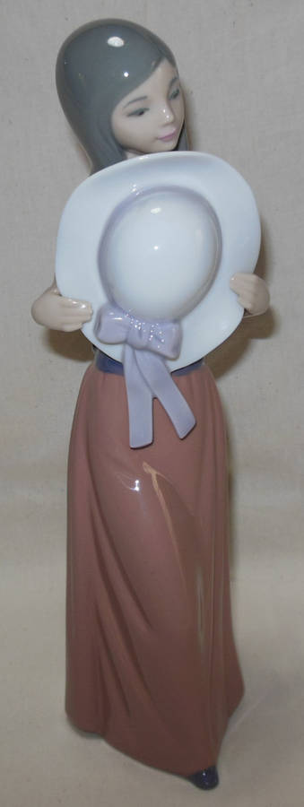 LLADRO FIGURINE - "Bashful Girl with Straw Hat" - Retired