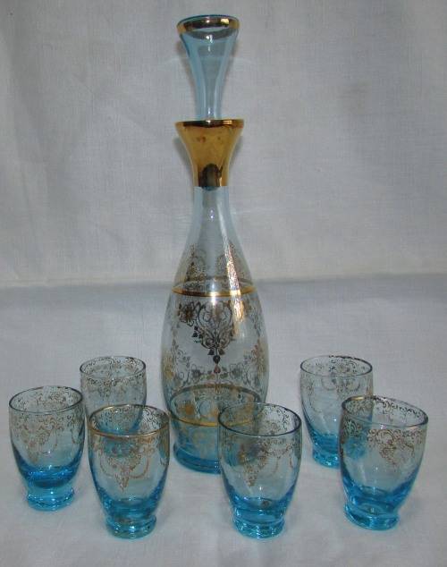 MURANO GLASS DECANTER AND 6 GLASSES with Ornate Gold Decoration