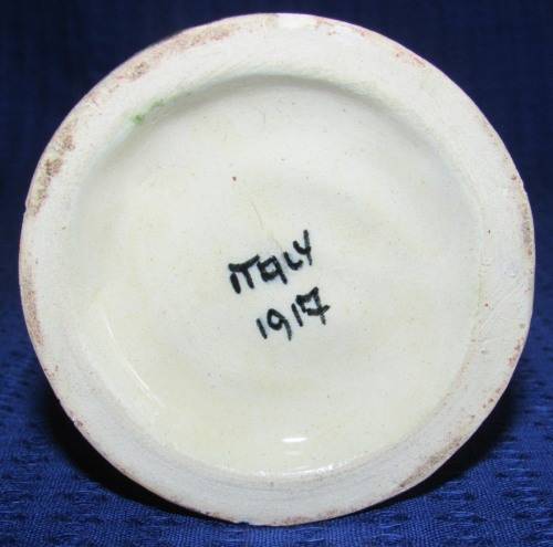 3  CUTE ITALIAN FIGURINES