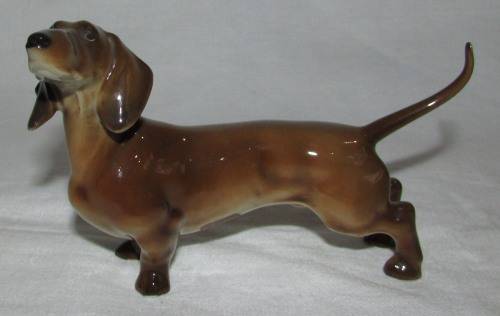 VINTAGE HUTSCHENREUTHER DACHSHUND