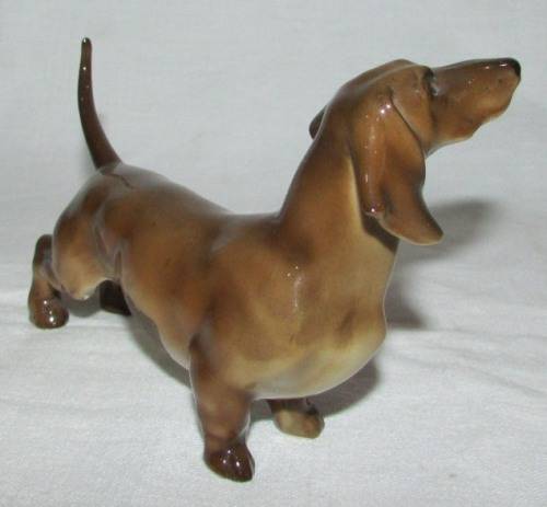 VINTAGE HUTSCHENREUTHER DACHSHUND