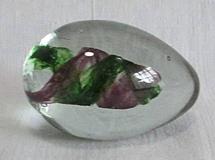GLASS EGG PAPERWEIGHT