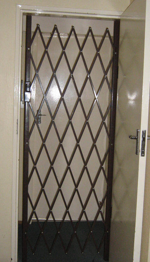 XPANDA SLAM LOCK SAFETY DOOR