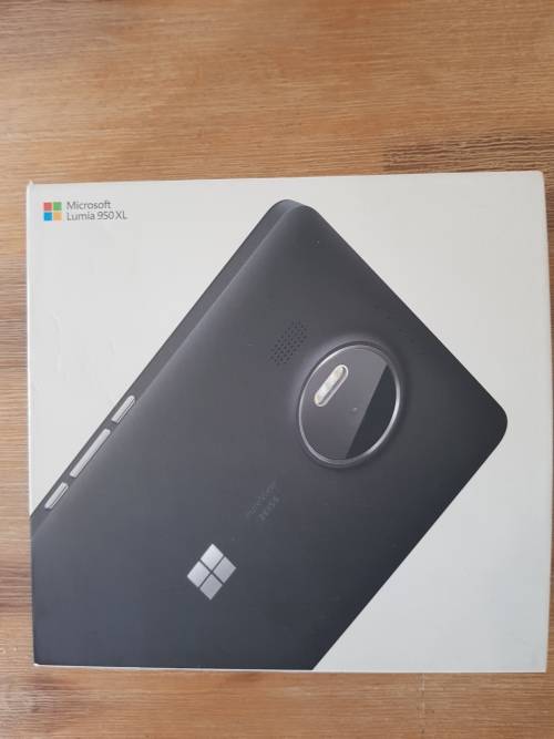 Microsoft Lumia 950 XL *** Excellent Condition ***
