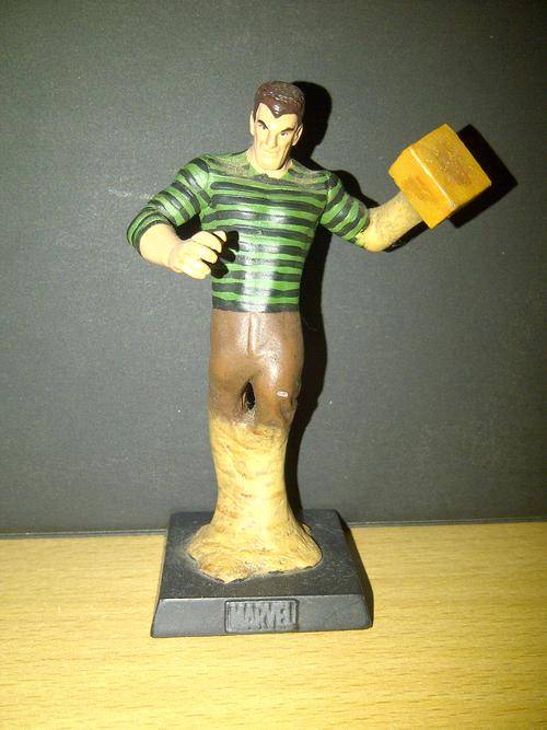 MARVEL FIGURINE CAST IN LEAD : SANDMAN