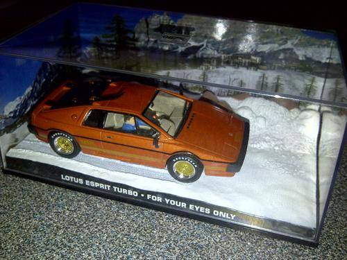 JAMES BOND COLLECTION 1:43 : NO. 8 LOTUS ESPRIT TURBO - FOR YOUR EYES ONLY