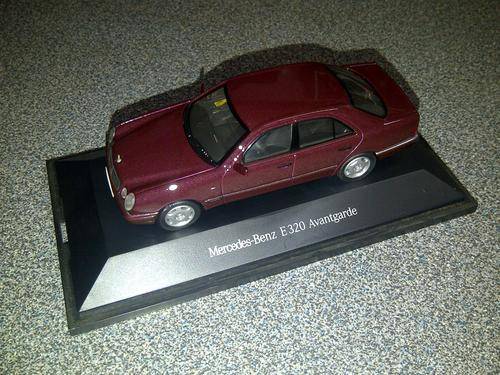 MERCEDES COLLECTION 1:43 HERPA:E320 AVANTGARDE