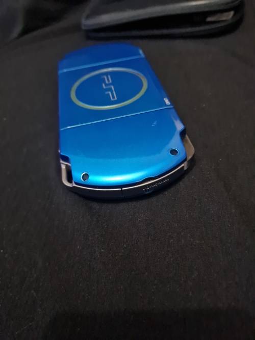 ***Please Read Description*** Sony PsP Slim (no battery or charger)