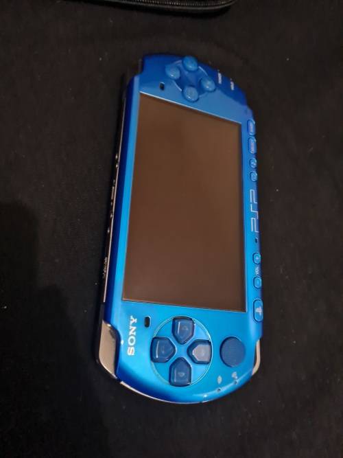 ***Please Read Description*** Sony PsP Slim (no battery or charger)