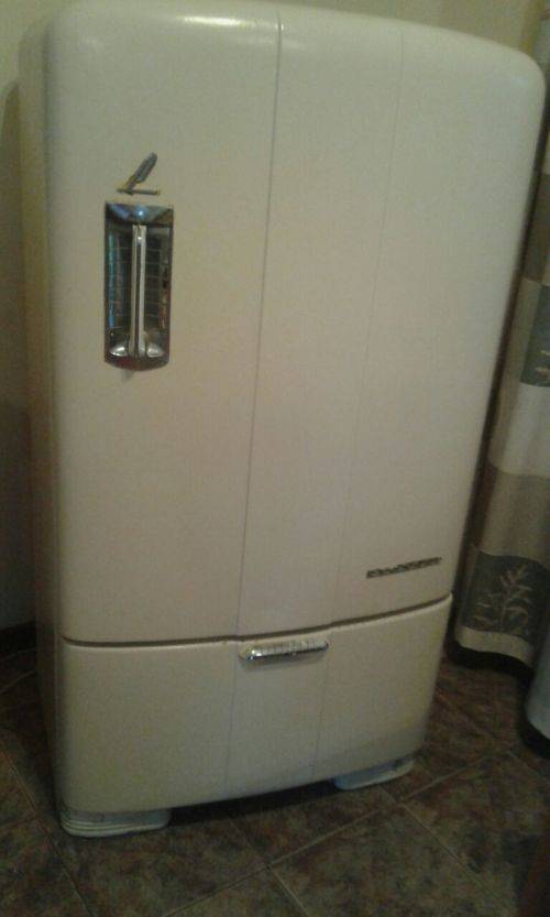 Leonard Fridge