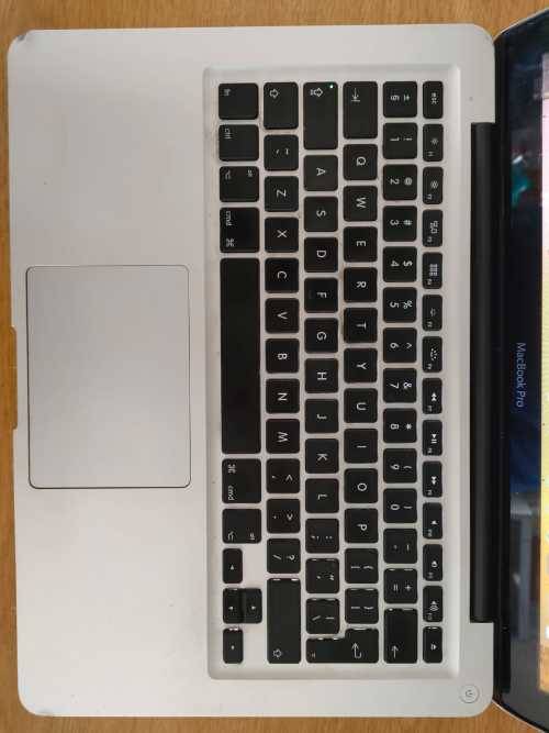 APPLE MACBOOK PRO (MID 2012) CORE i5 *** 4GB RAM *** 500GB HDD