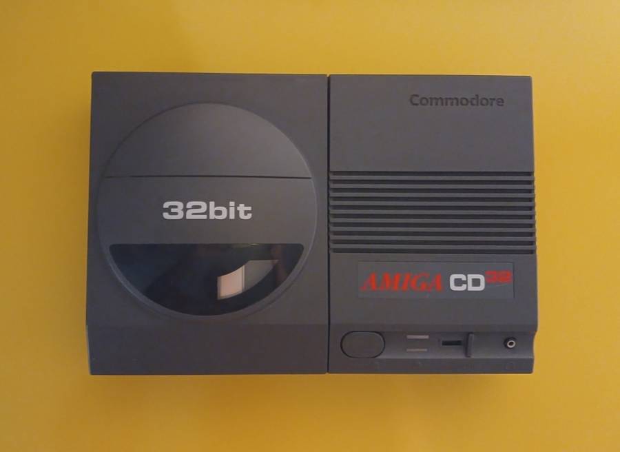 Commodore Amiga CD 32 console with Games