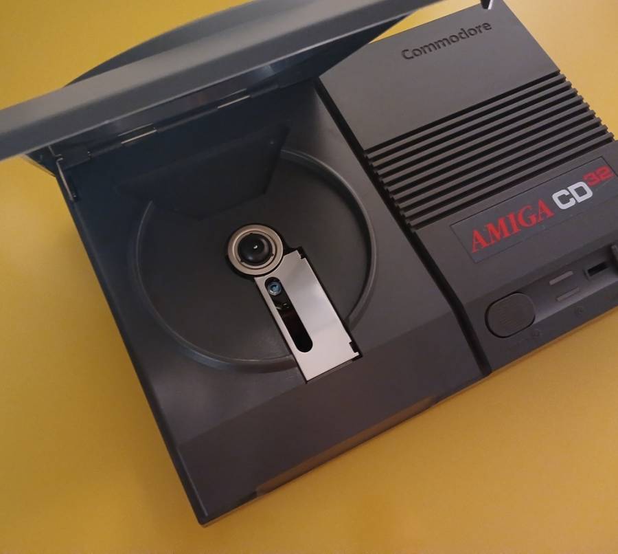 Commodore Amiga CD 32 console with Games