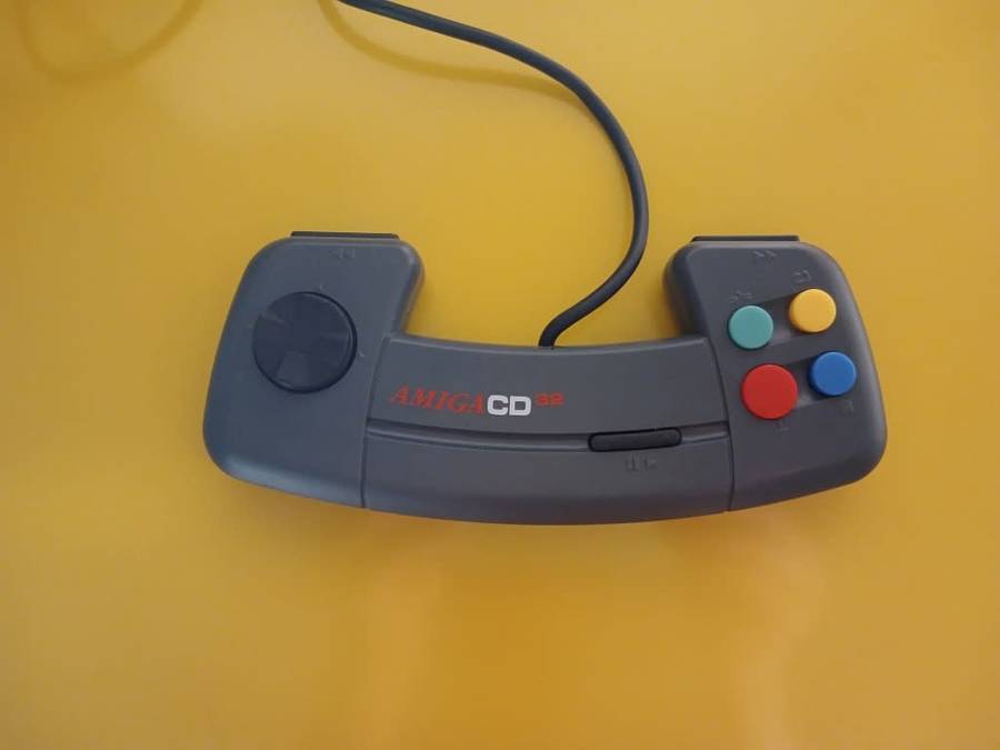 Commodore Amiga CD 32 console with Games