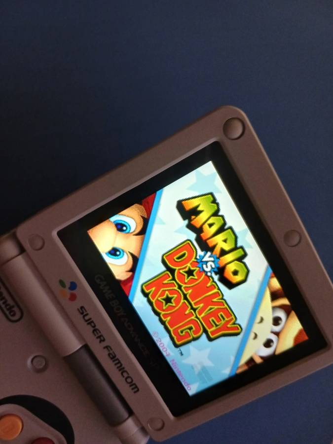 Nintendo Game Boy Advance SP