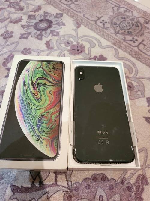 iphone xs max 64gb used for 2weeks