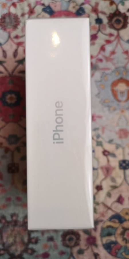 iPhone 7 32gb brand new sealed