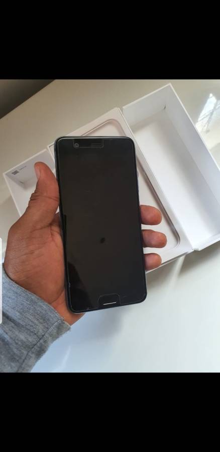 huawei p10 64gb with box and charger