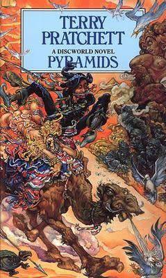 PYRAMIDS, A discworld novel. Terry Pratchett, Corgi Books 1990. Softcover