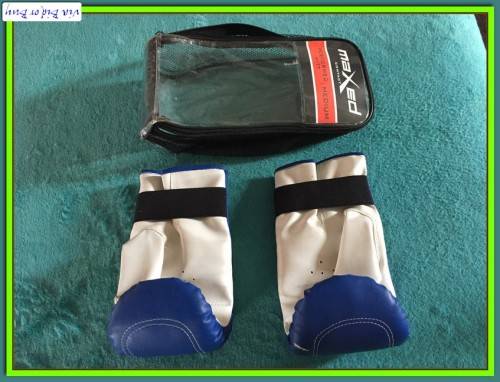 PREFORMED MITTS - MR PRICE SPORT'S BRAND (BOXING GLOVES)