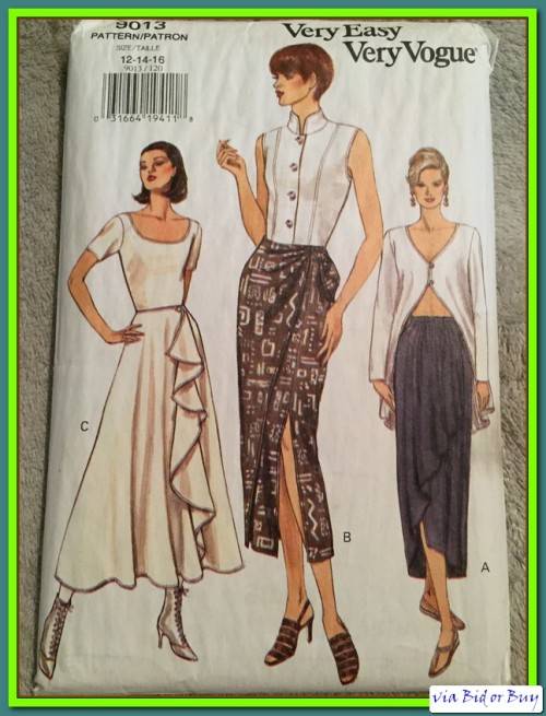PATTERN VOGUE 9013 - SKIRT (UNUSED)(SIZE 6 - 22)