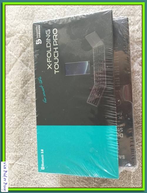 SAMSUNG GALAXY DEX STATION & X FOLDING TOUCH PRO, BLUETOOTH 3 (STILL SEALED)
