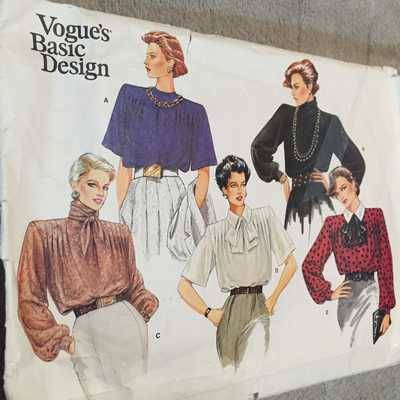 PATTERN VOGUE 1581 - BLOUSE (SIZE 8-16)