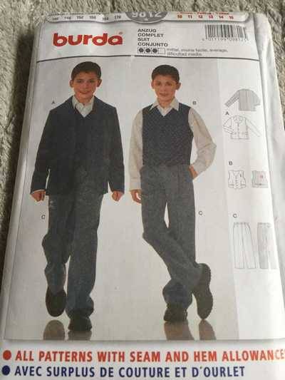 PATTERN BURDA 9812 - BOYS' SUIT (SIZE 10-15)
