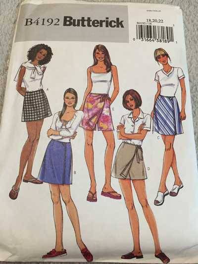 PATTERN BUTTERICK B4192 (UNUSED) - SKIRTS & SKORTS (SIZE 18, 20, 22)