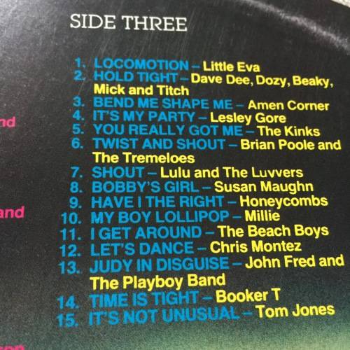 LP VINYL - 60 HITS OF THE SIXTIES (DOUBLE ALBUM)