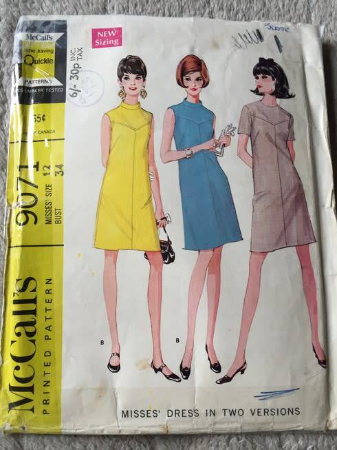 PATTERN MCCALL'S 9071 (VINTAGE) - DRESS (SIZE 12)