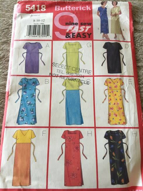 PATTERN BUTTERICK 5418 (UNUSED) - DRESSES (SIZE 8-10-12)