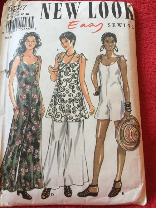 PATTERN NEW LOOK 6227 (UNUSED) - JUMPSUIT/PLAYSUIT/TOP AND PANTS (SIZE 6-16)