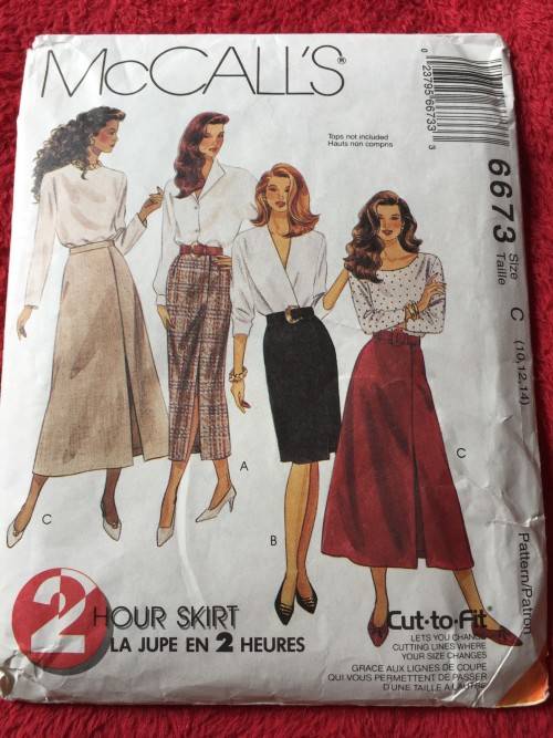 PATTERN MCCALL`S 6673 - BEAUTIFUL SKIRT VARIATIONS (SIZE 10-12-14)
