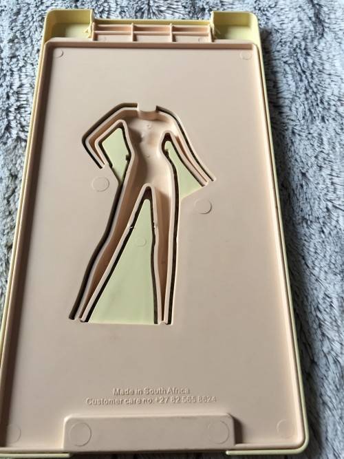 DRESS ME PLEASE (SEE PICS)
