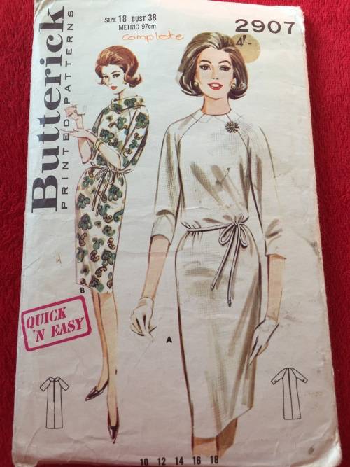 PATTERN BUTTERICK 2907 (VERY VINTAGE)(COMPLETE) - QUICK `N EASY SHIFT DRESS (SIZE 18)